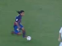 上海玄鸟VS香港金牛分析推荐原创香港金牛以131-93战胜江西鲸裕清酒 总比分3-0成功晋级总决赛